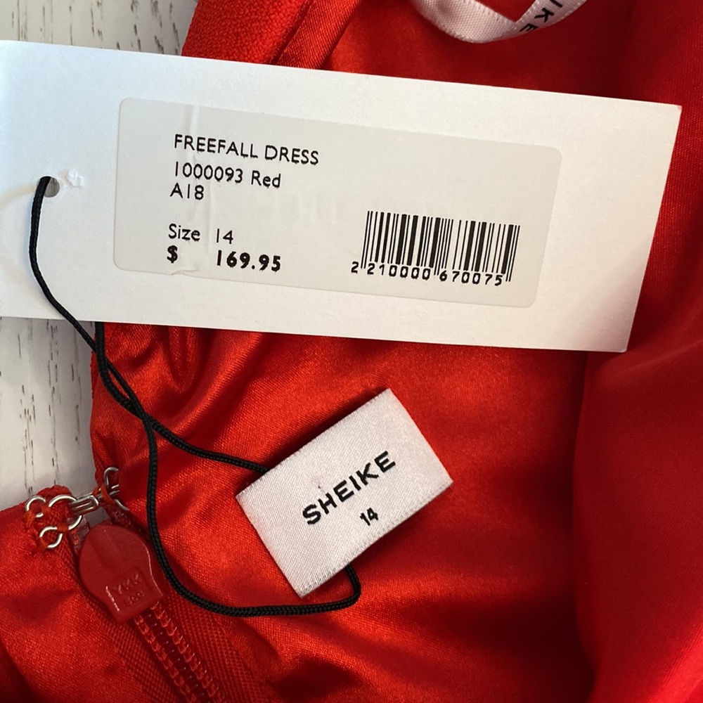 💖 NWT - Sheike Freefall One Shoulder Red Dress 💖 - Picture 6 of 10